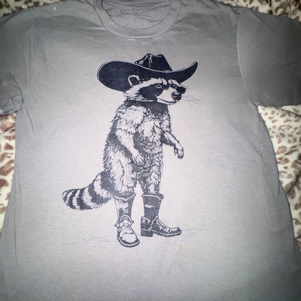 Raccoon in Cowboy Hat Graphic Tee - Light Gray with Black Print